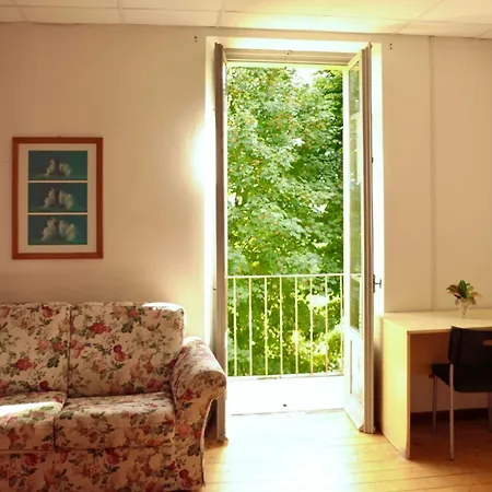 Montino Coliving Hostel *