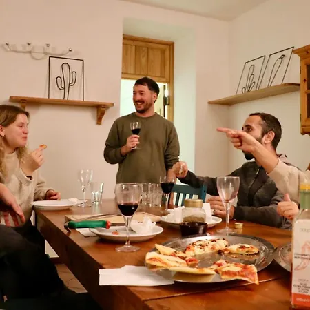 Montino Coliving Ostello *